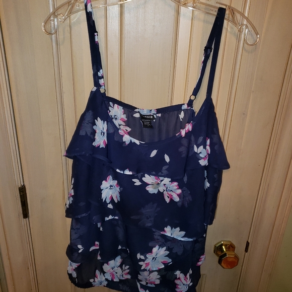 Womens plus sz Torrid 2X Navy Floral Trendy Tank Top shirt - Picture 4 of 5